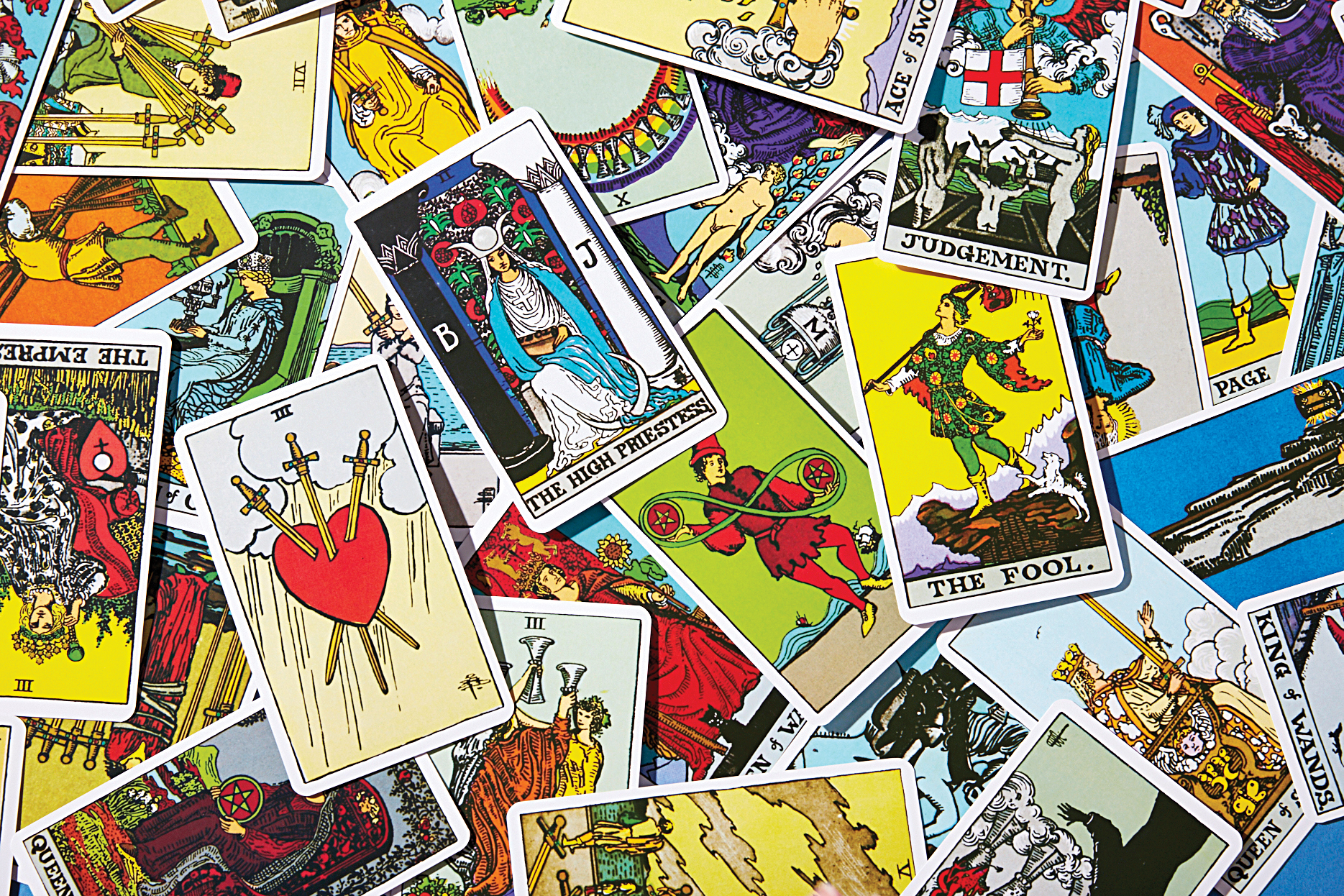 Best Tarot Reading Websites For The Modern Seeker