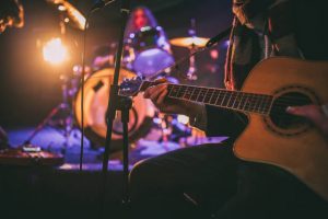 What to Expect When Seeing a Live Band?